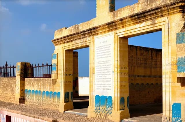 15 Hidden Historical Sites in Dakar to Explore