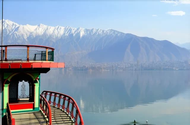 15 Lesser-Known Viewpoints in Srinagar You Must Explore