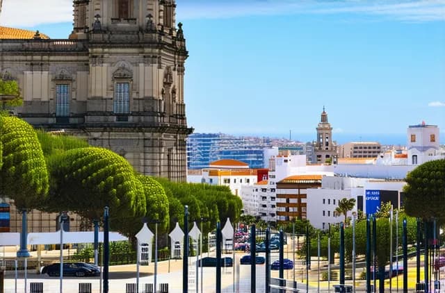 Discover Málaga’s Unexplored Neighborhoods