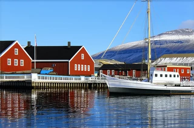 15 Off-the-Beaten-Path Attractions in Tromsø