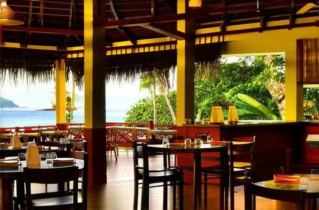 10 Off-the-Beaten-Path Restaurants in Puerto Galera