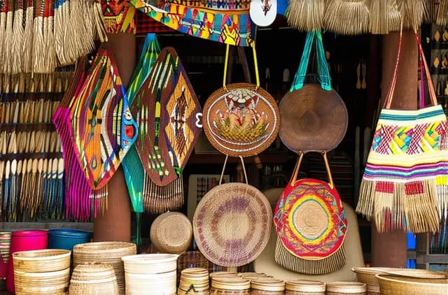 10 Secret Artisan Markets in Iquitos You Must Visit