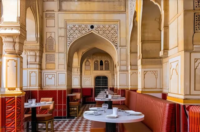 10 Secret Dining Spots in Agra You Must Try