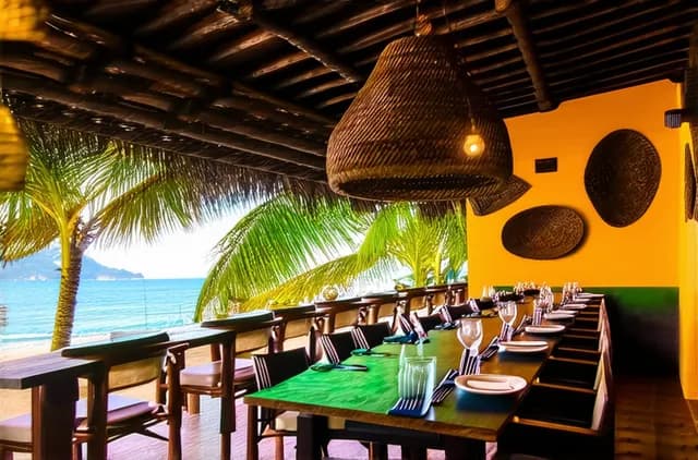 10 Secret Dining Spots in Zihuatanejo You Must Try