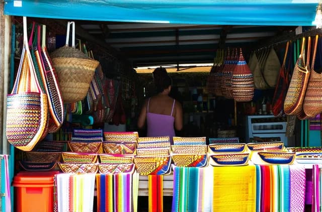 10 Secret Markets in Zihuatanejo to Discover