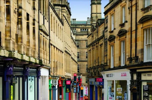 10 Secret Shopping Streets in Leeds You Must Explore