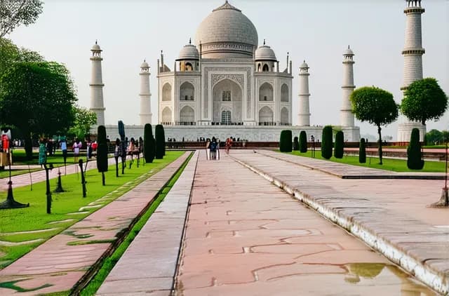 10 Secret Viewpoints of the Taj Mahal