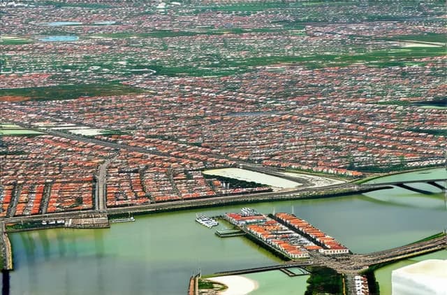 Discover Unexplored Neighborhoods of Lagos