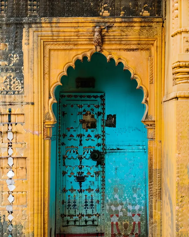 10 Hidden Alleyways of Varanasi You Must Explore