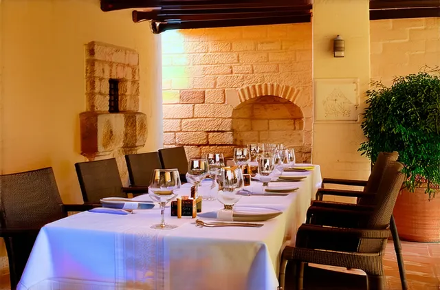 10 Secret Restaurants in Alghero You Must Try