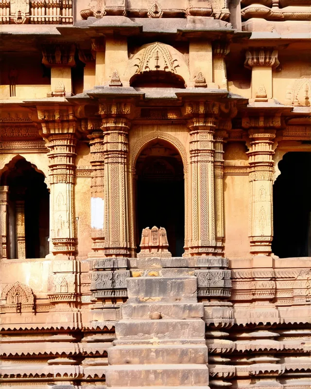 Discover Varanasi’s Hidden Temples and Secrets