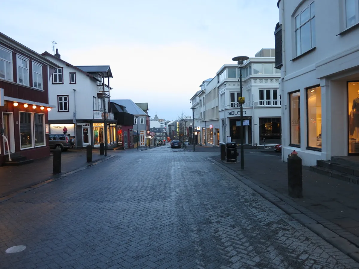 10. Bakarí Sandholt