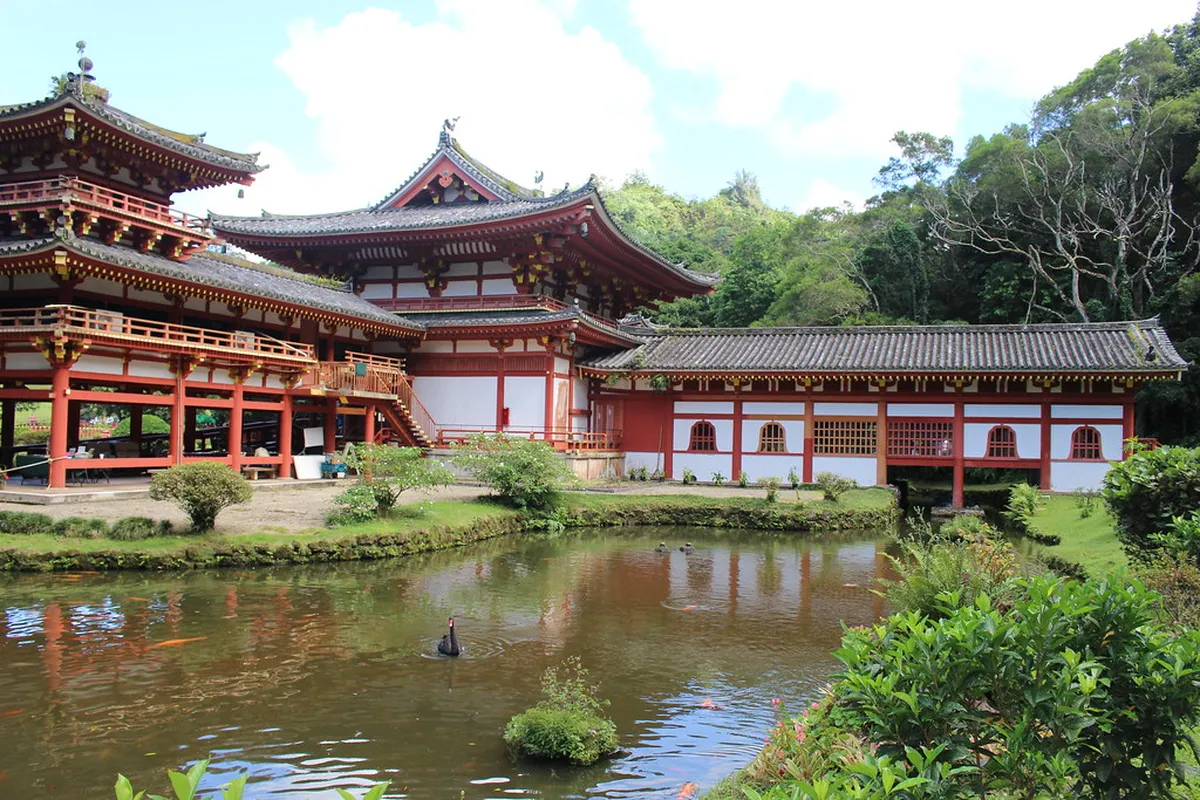 4. Byodo-In Temple