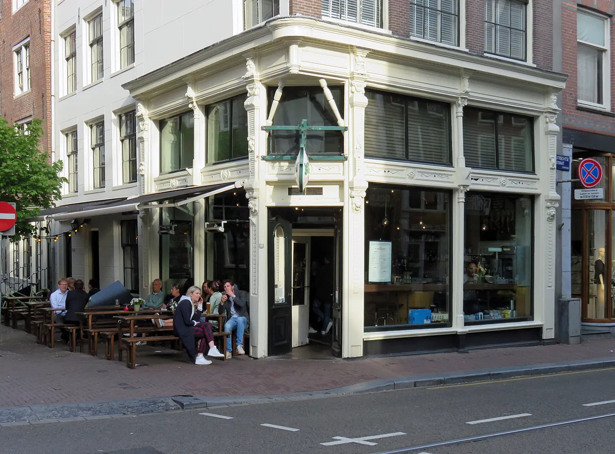 1. Café de Huyschkaemer