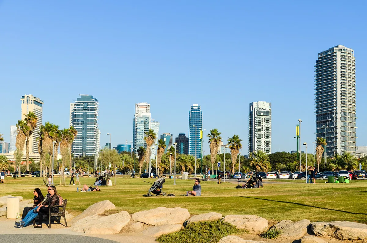 12. Charles Clore Park