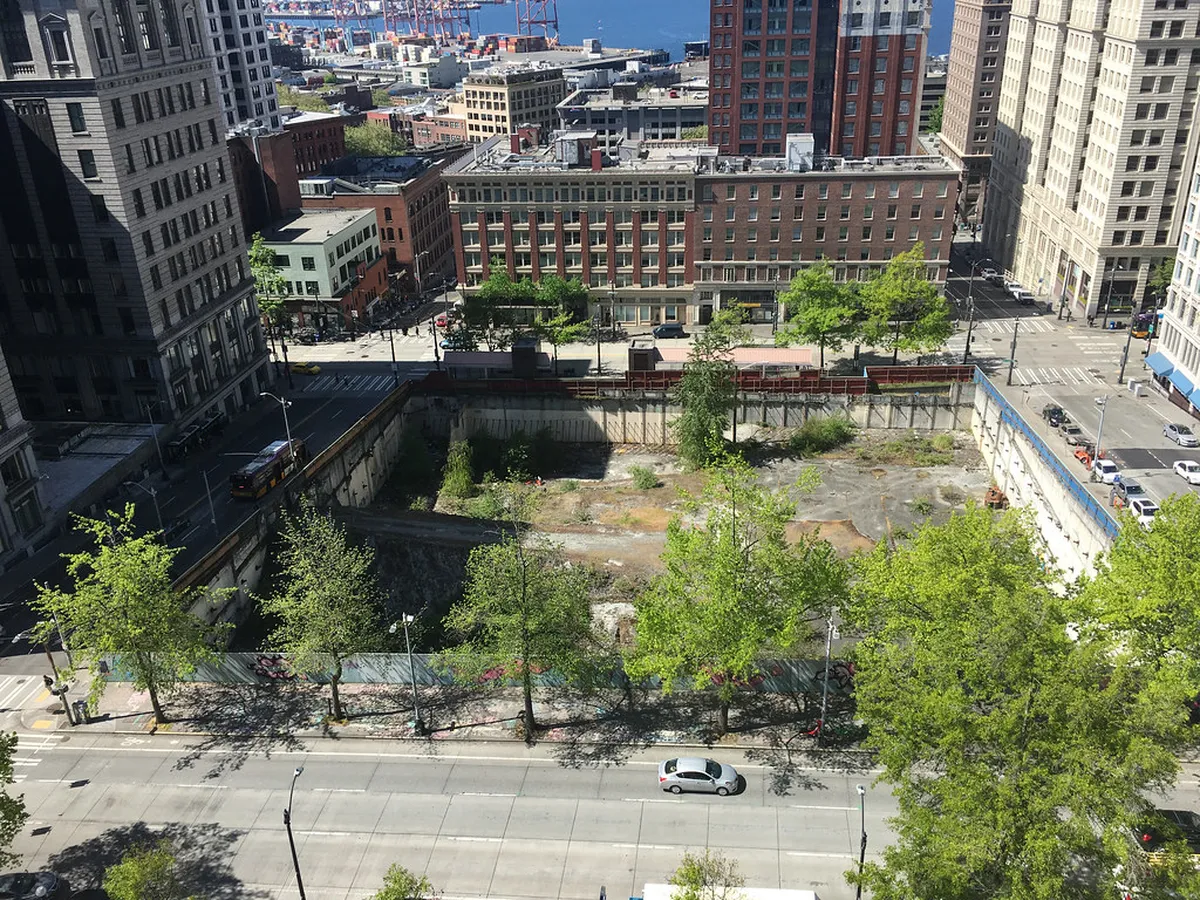 12. City Hall Park
