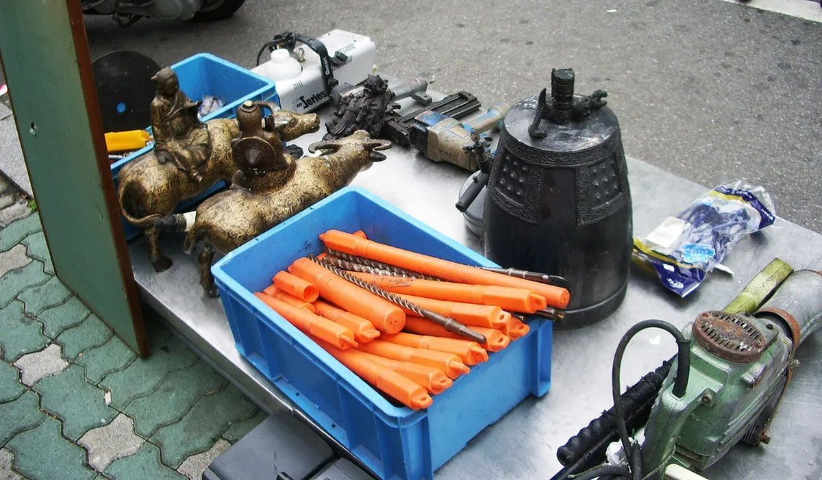 3. Dongmyo Flea Market