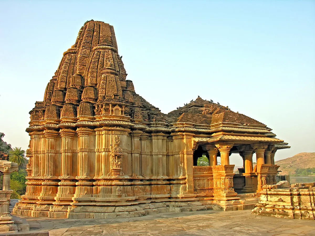 8. Eklingji Temple
