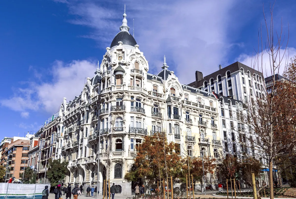 3. El Club Allard