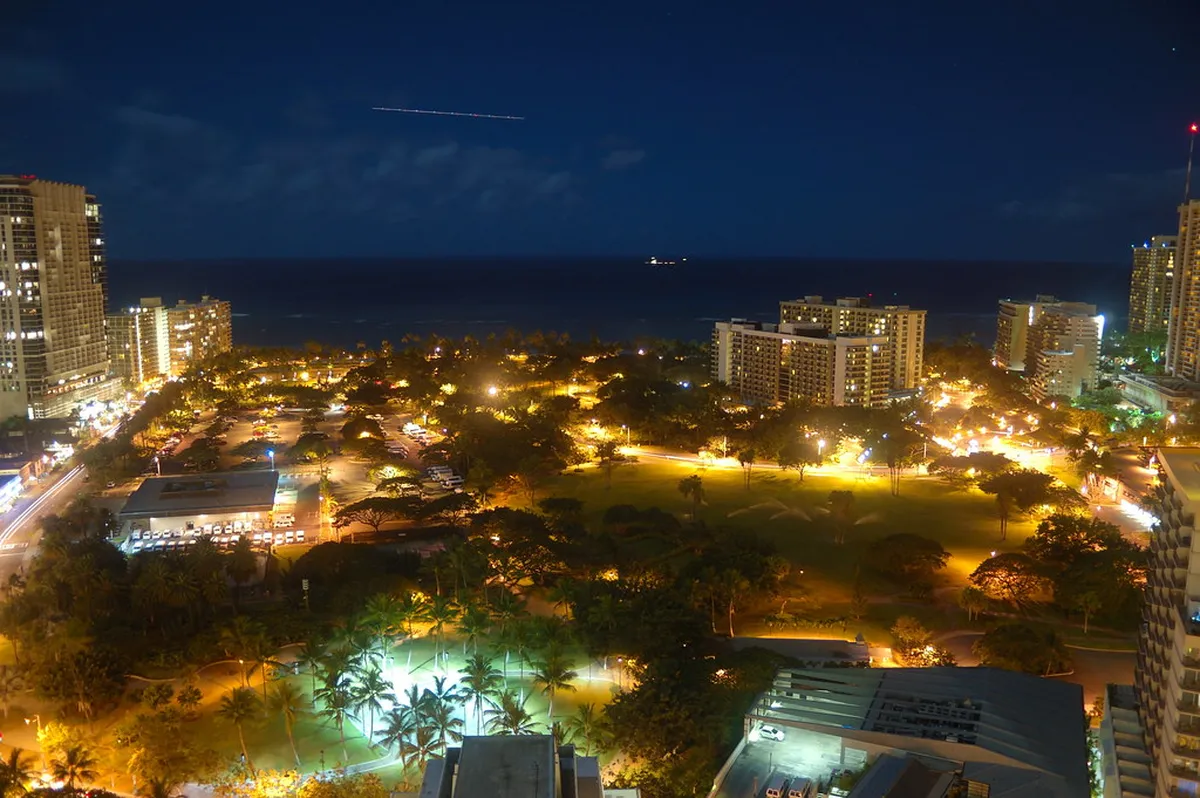 7. Fort DeRussy Beach Park