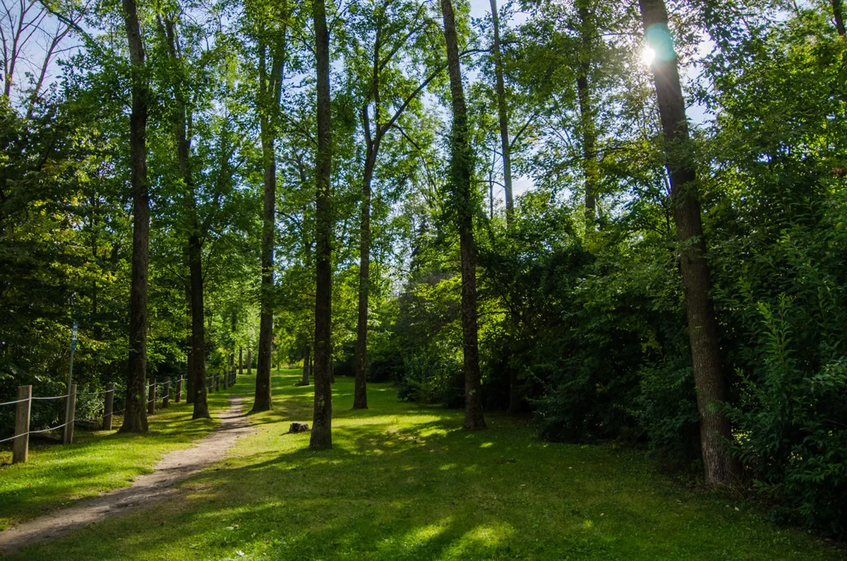 10. Guild Park and Gardens