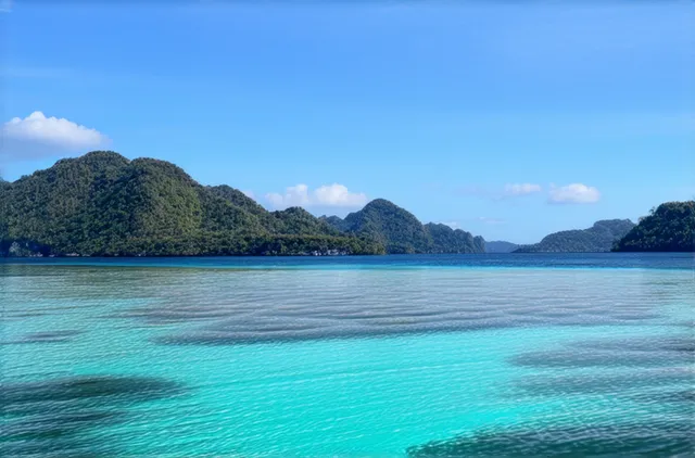 Hidden lagoons in Coron