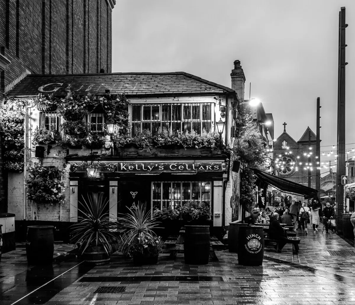 2. Kelly’s Cellars