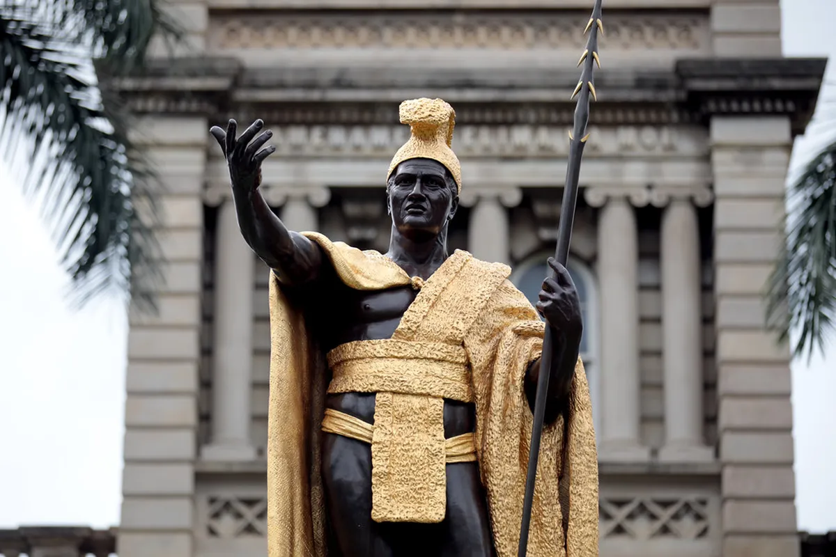 8. King Kamehameha Statue