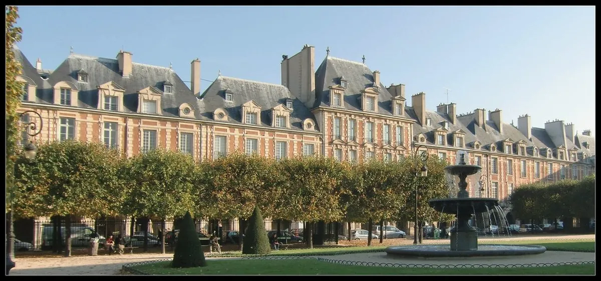 3. Le Jardin de la Place des Vosges