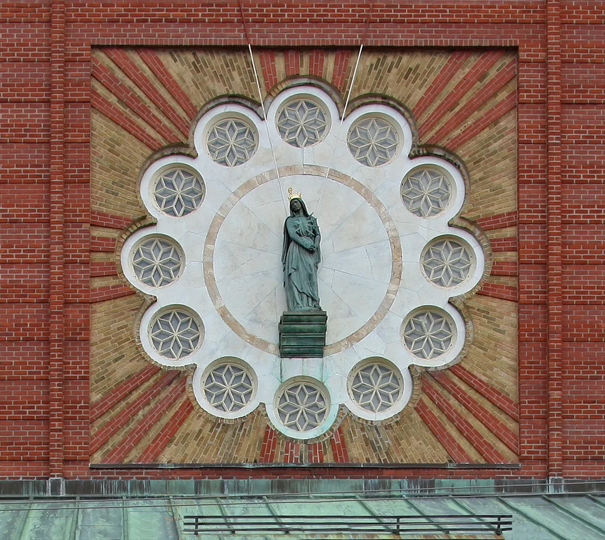 2. Little Italy and the Church of the Madonna della Difesa