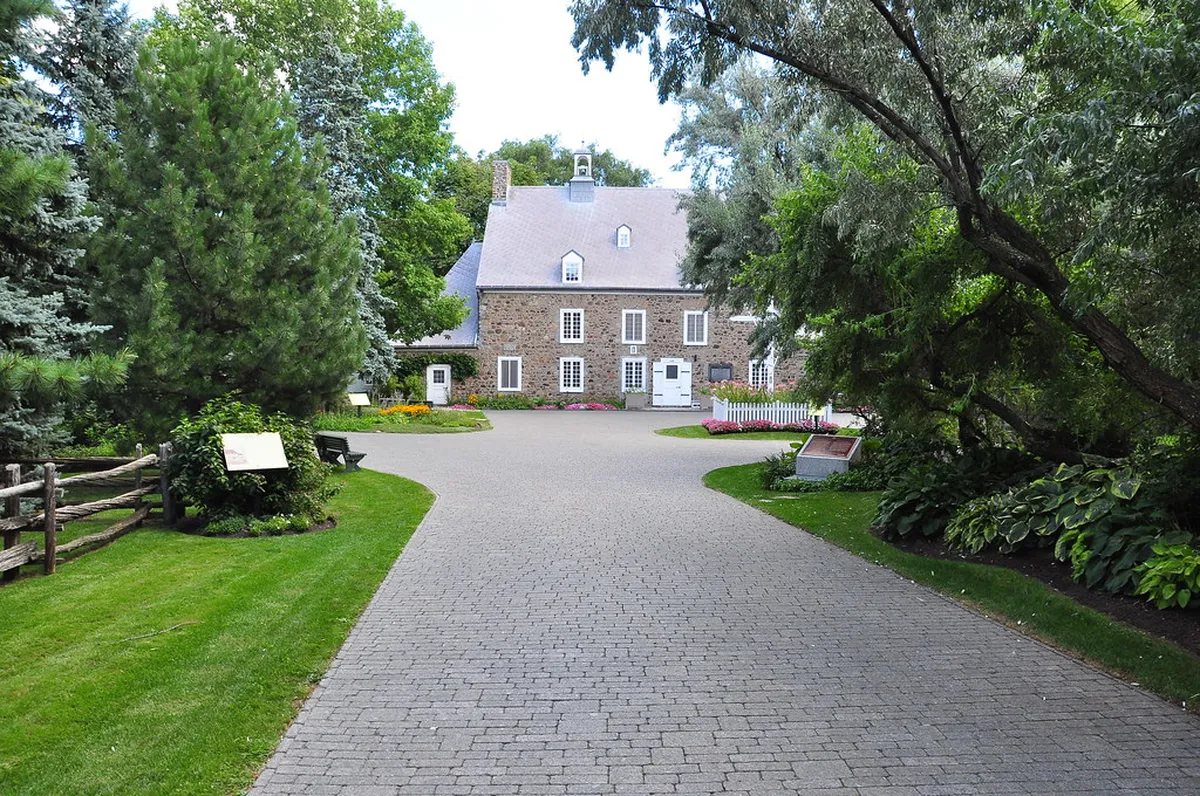 2. Maison Saint-Gabriel