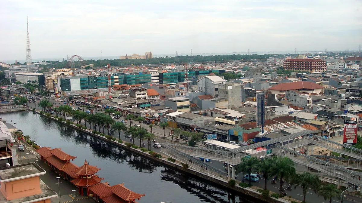 3. Mangga Dua Square