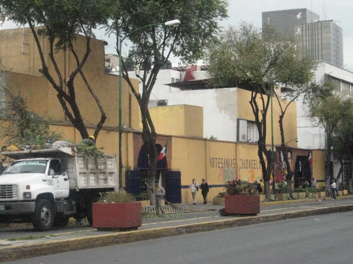 4. Mercado de Artesanías La Ciudadela