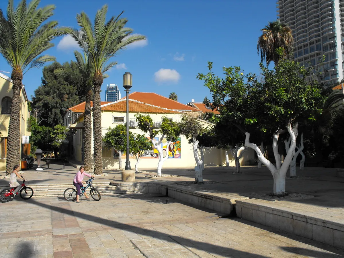 2. Neve Tzedek