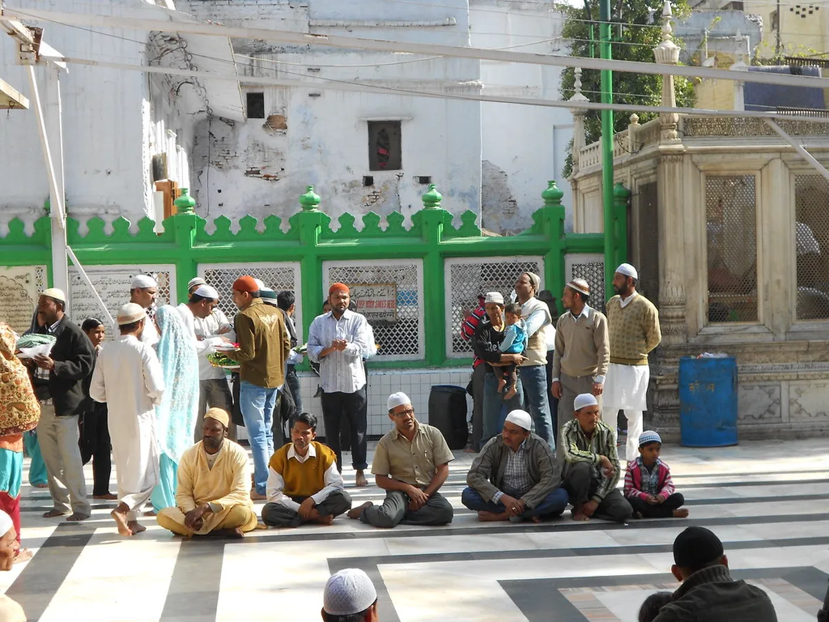 7. Nizamuddin Dargah