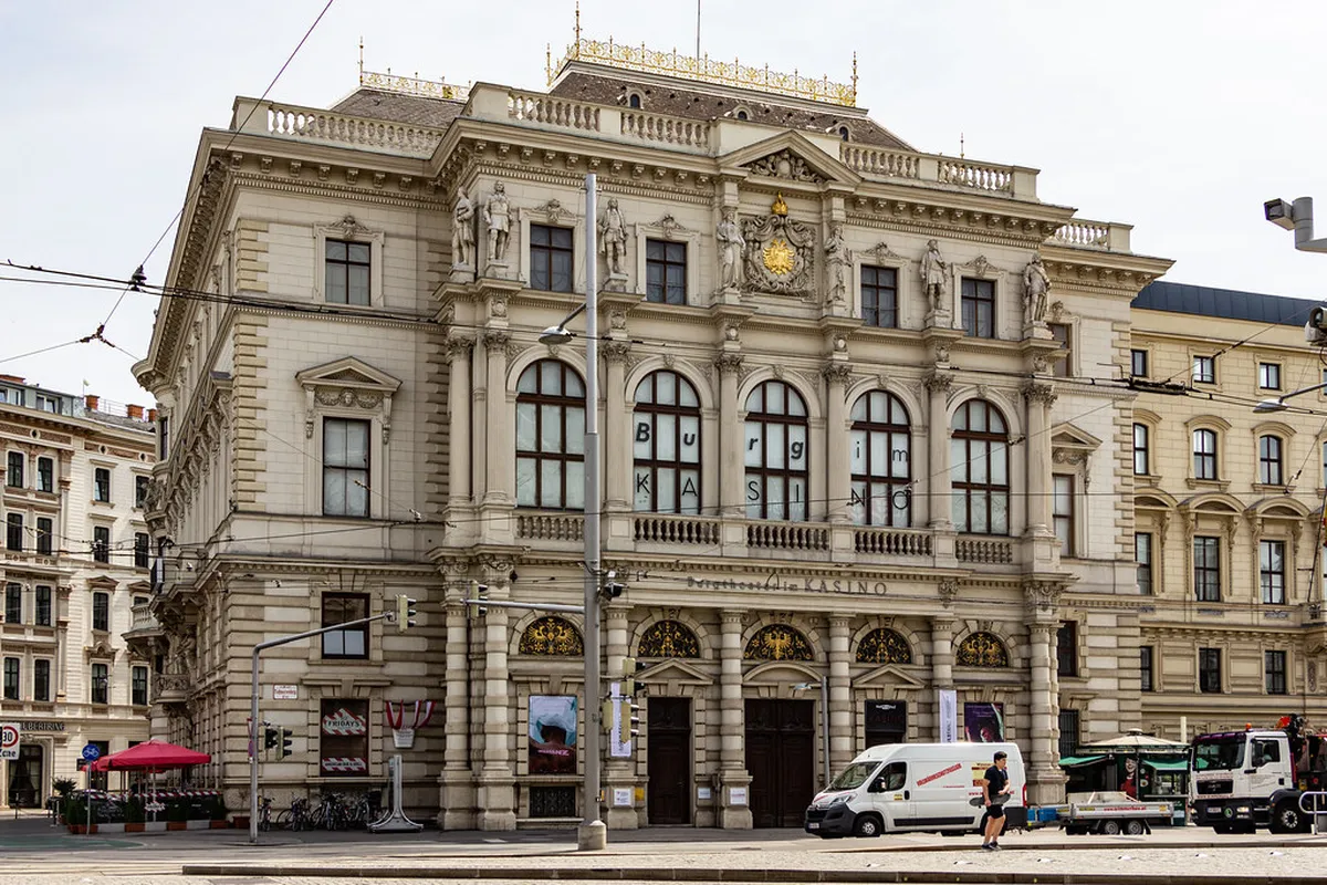 2. Palais Schwarzenberg Garden