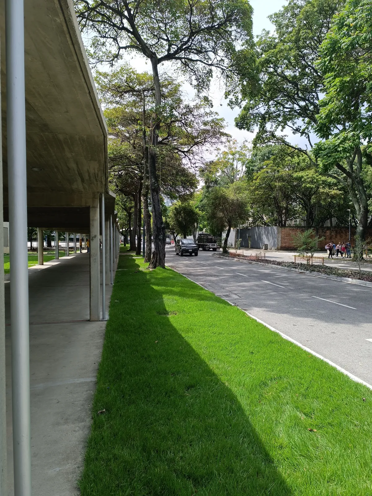 18. Paseo Los Ilustres