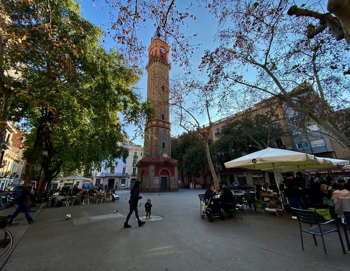 13. Plaça de la Vila de Gràcia