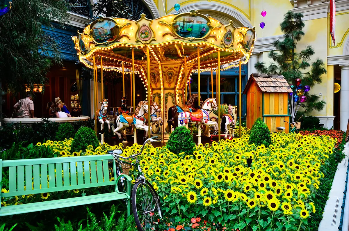 7. The Bellagio Conservatory & Botanical Gardens