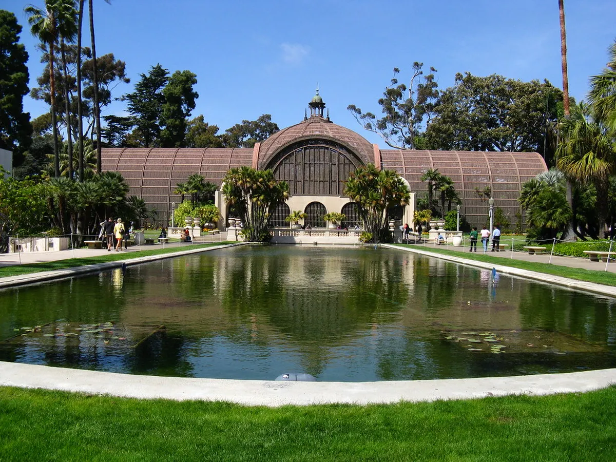 1. The Botanical Building and Lily Pond