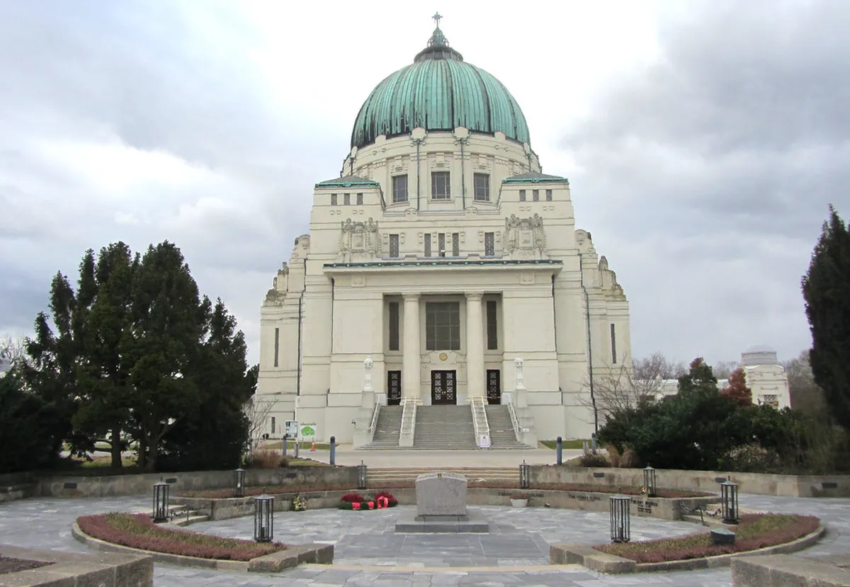 7. The Burial Grounds at The Zentralfriedhof