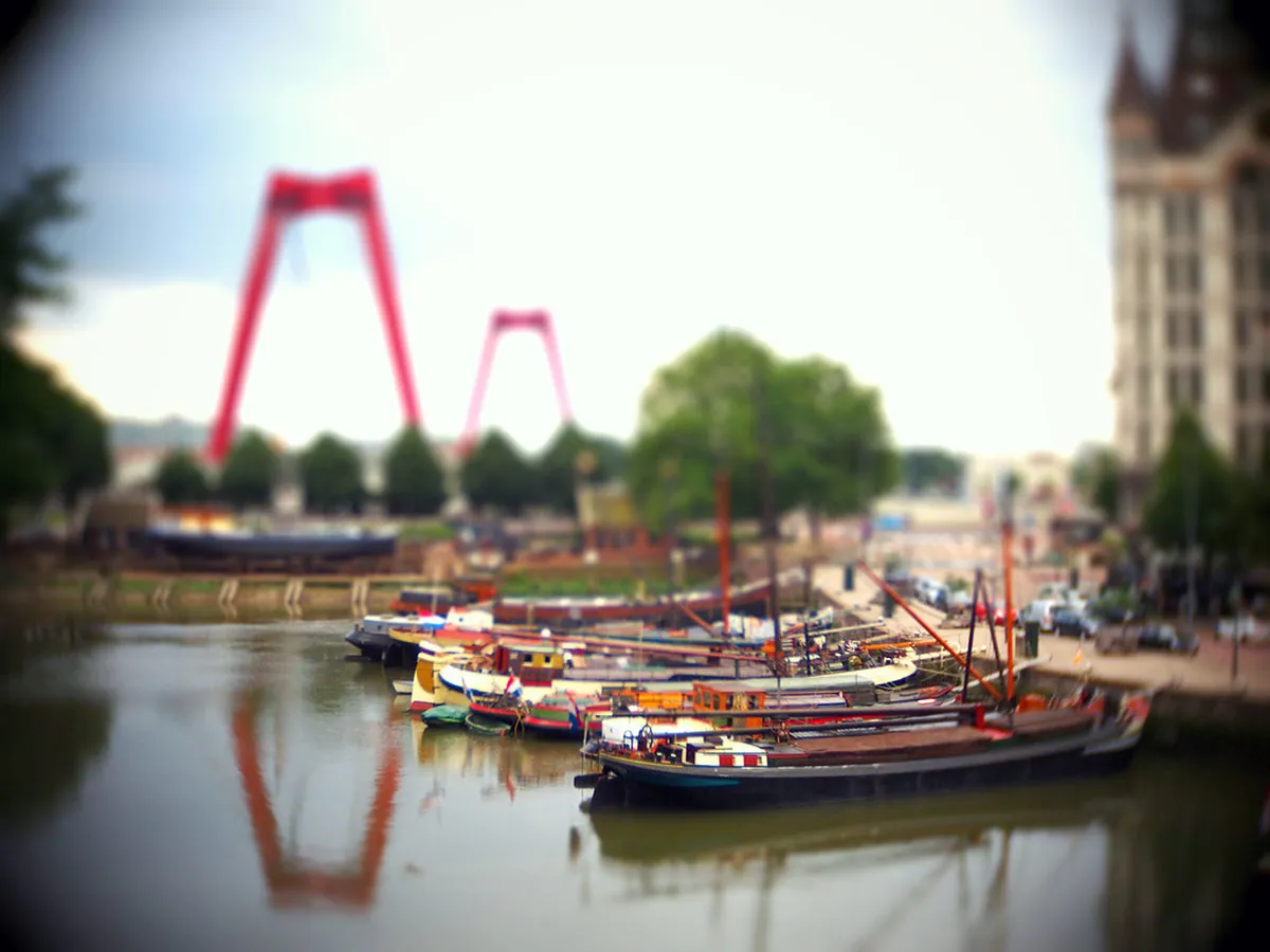 4. The Old Harbor (Oude Haven)