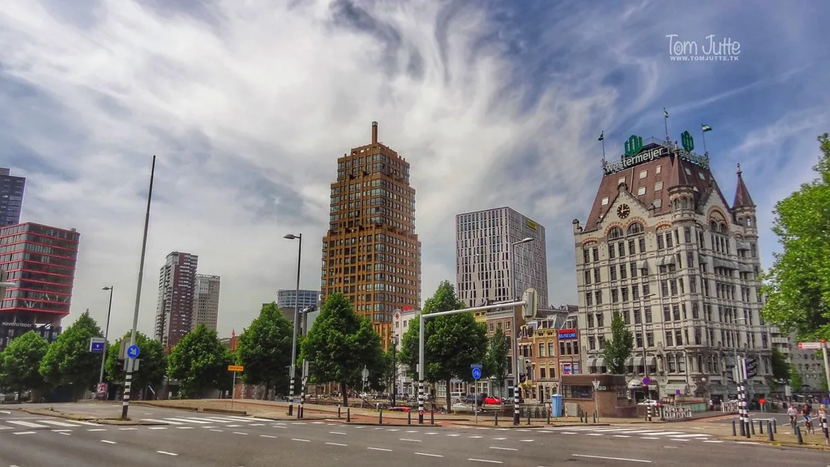 4. The White House (Witte Huis)