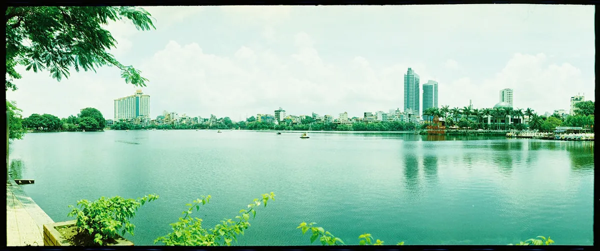 4. Thien Quang Lake