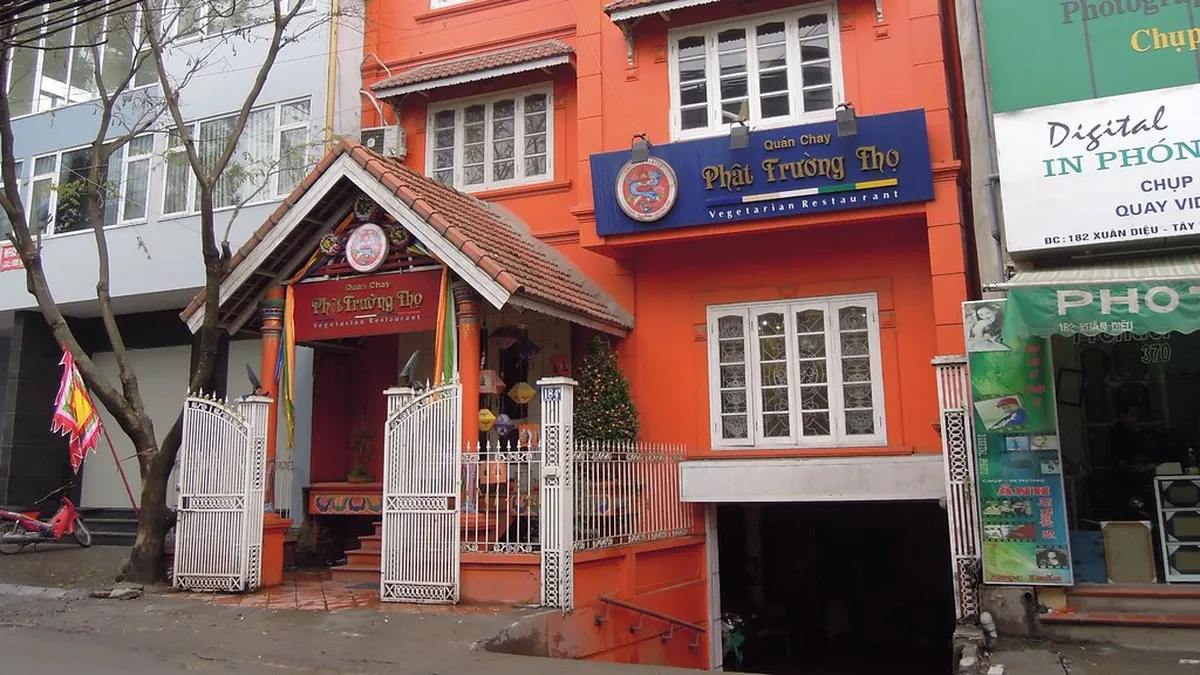 6. Thổ Quan