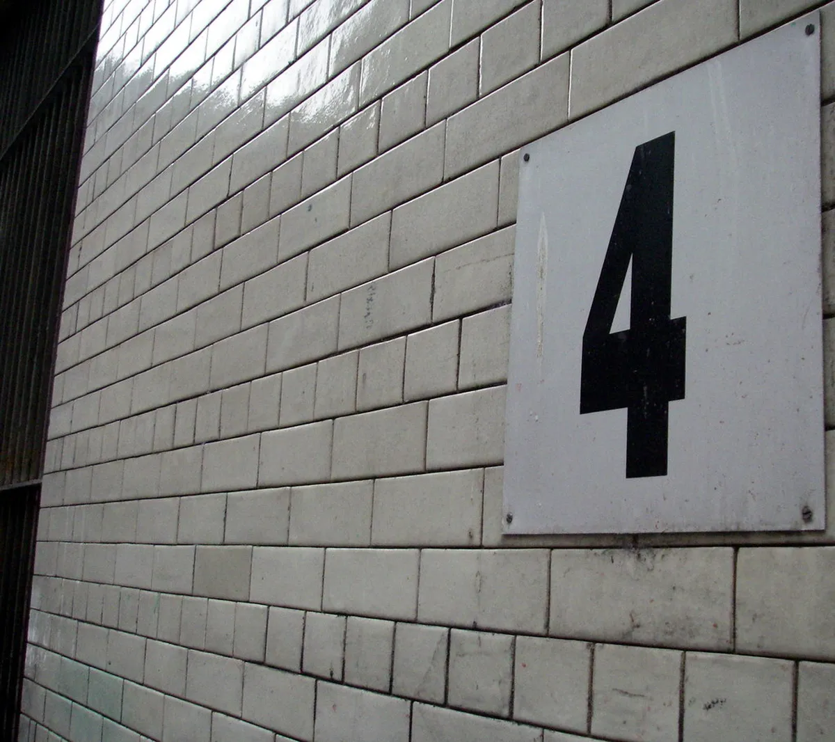 13. Tontine Lane