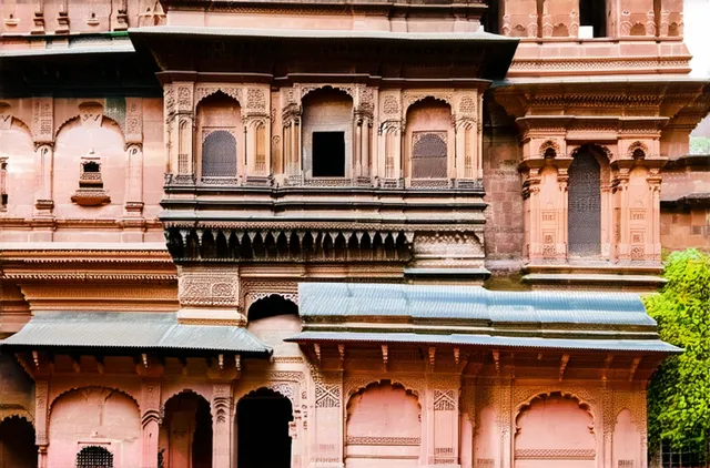 Undiscovered neighborhoods of Patan