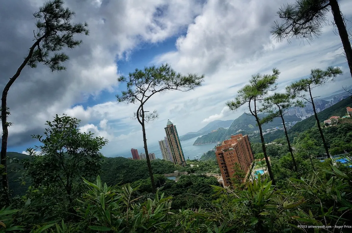 1. Wong Nai Chung Gap Trail